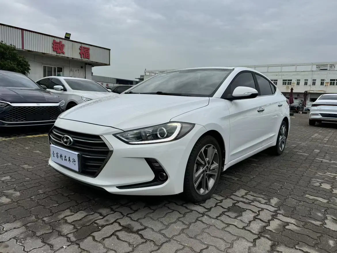 Hyundai Lead