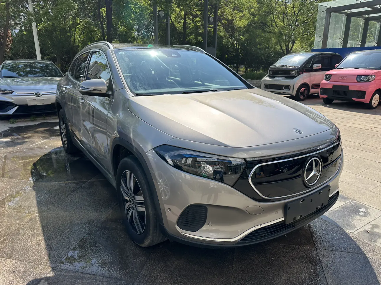 Mercedes-Benz Mercedes Benz EQA