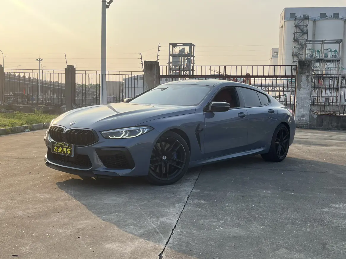 BMW M8