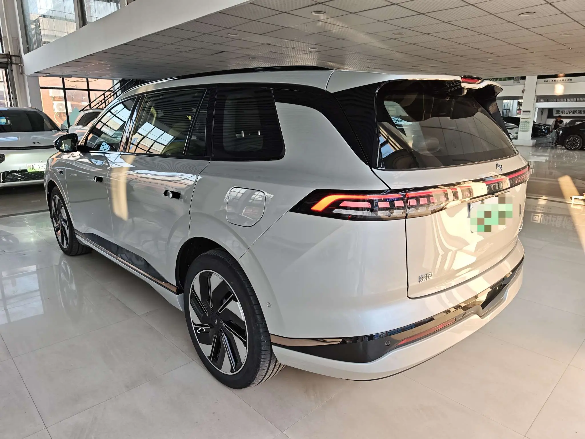 Dongfeng Yipai 008