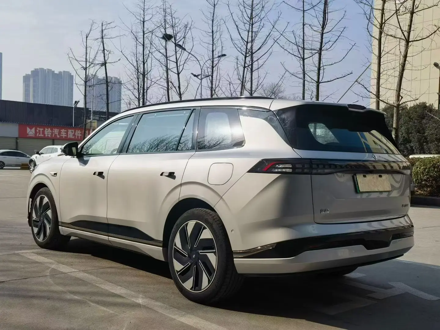 Dongfeng Yipai 008