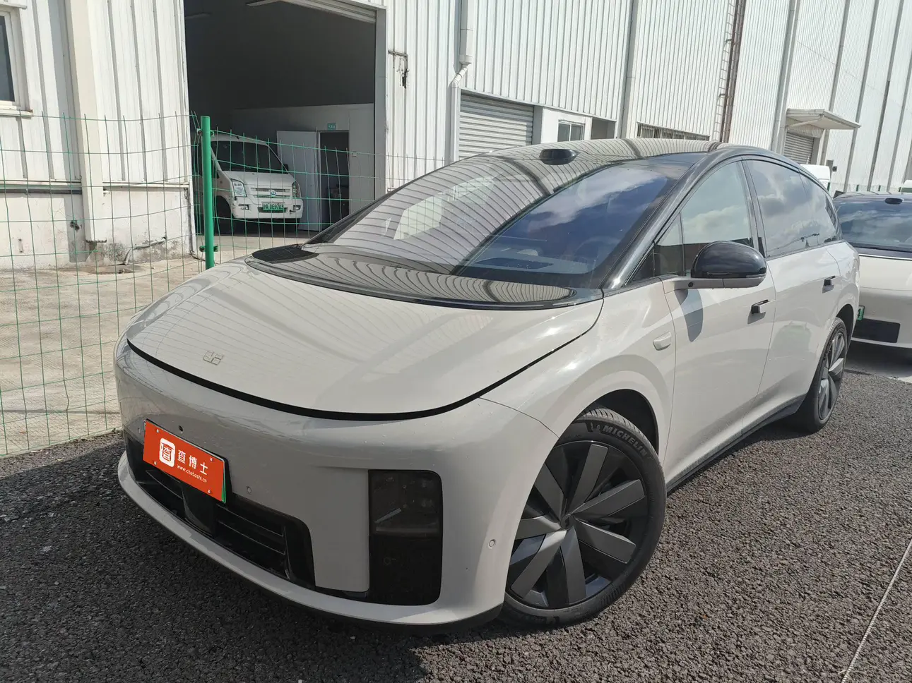 Li Ideal i8