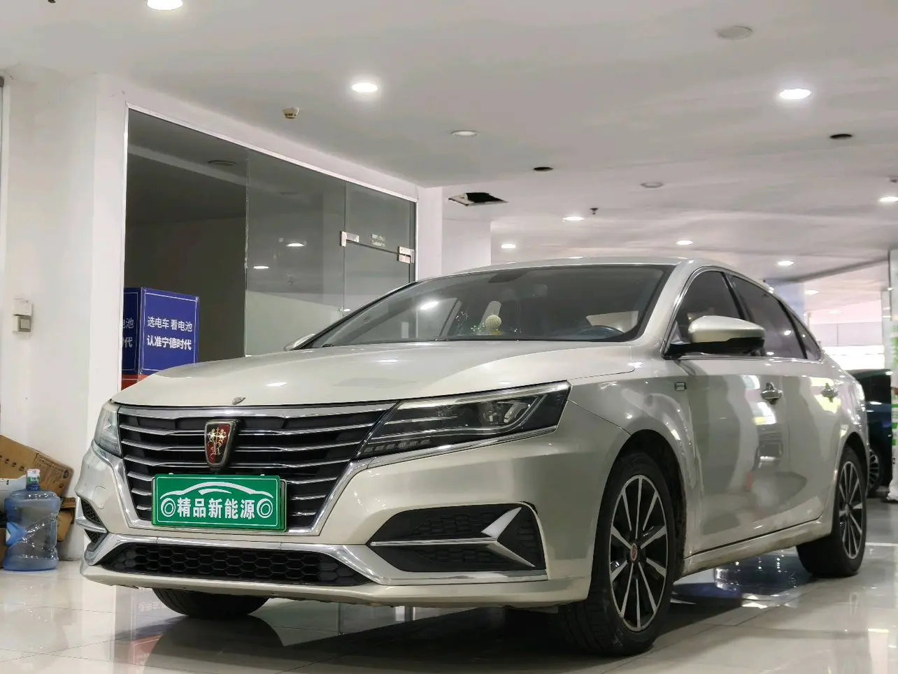 Roewe ei6