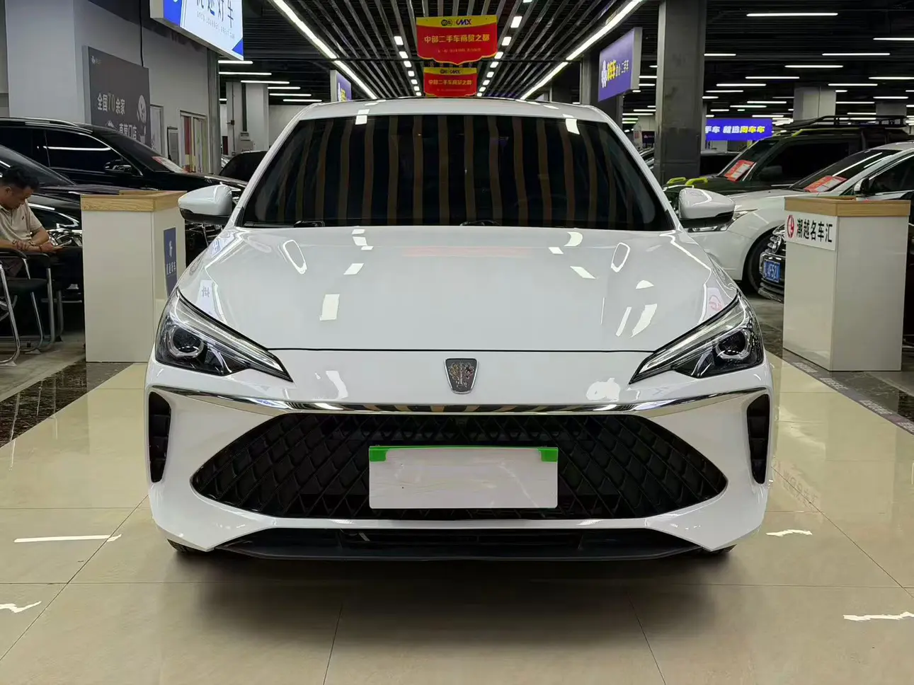 Roewe i5