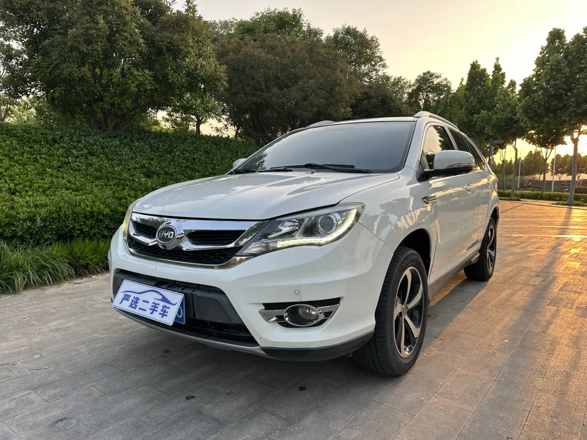 BYD S7
