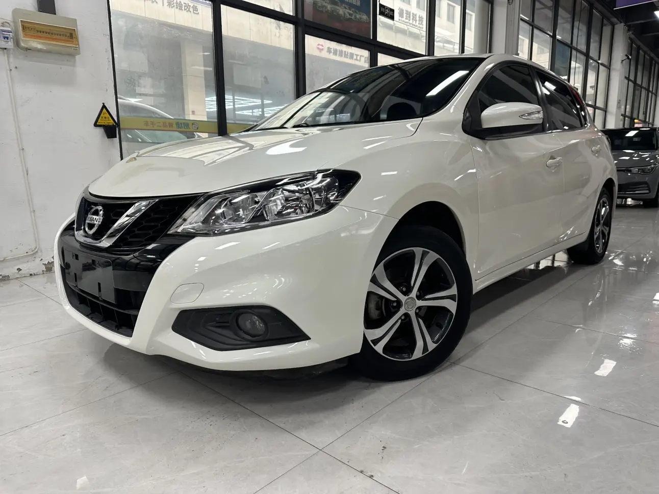 Nissan Tiida