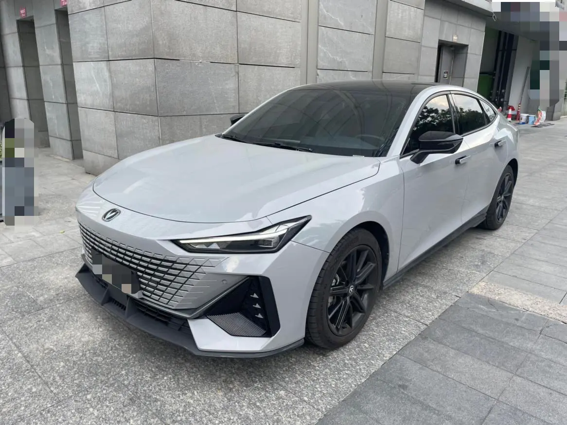 Changan UNI-V