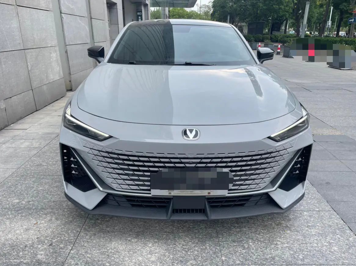 Changan UNI-V