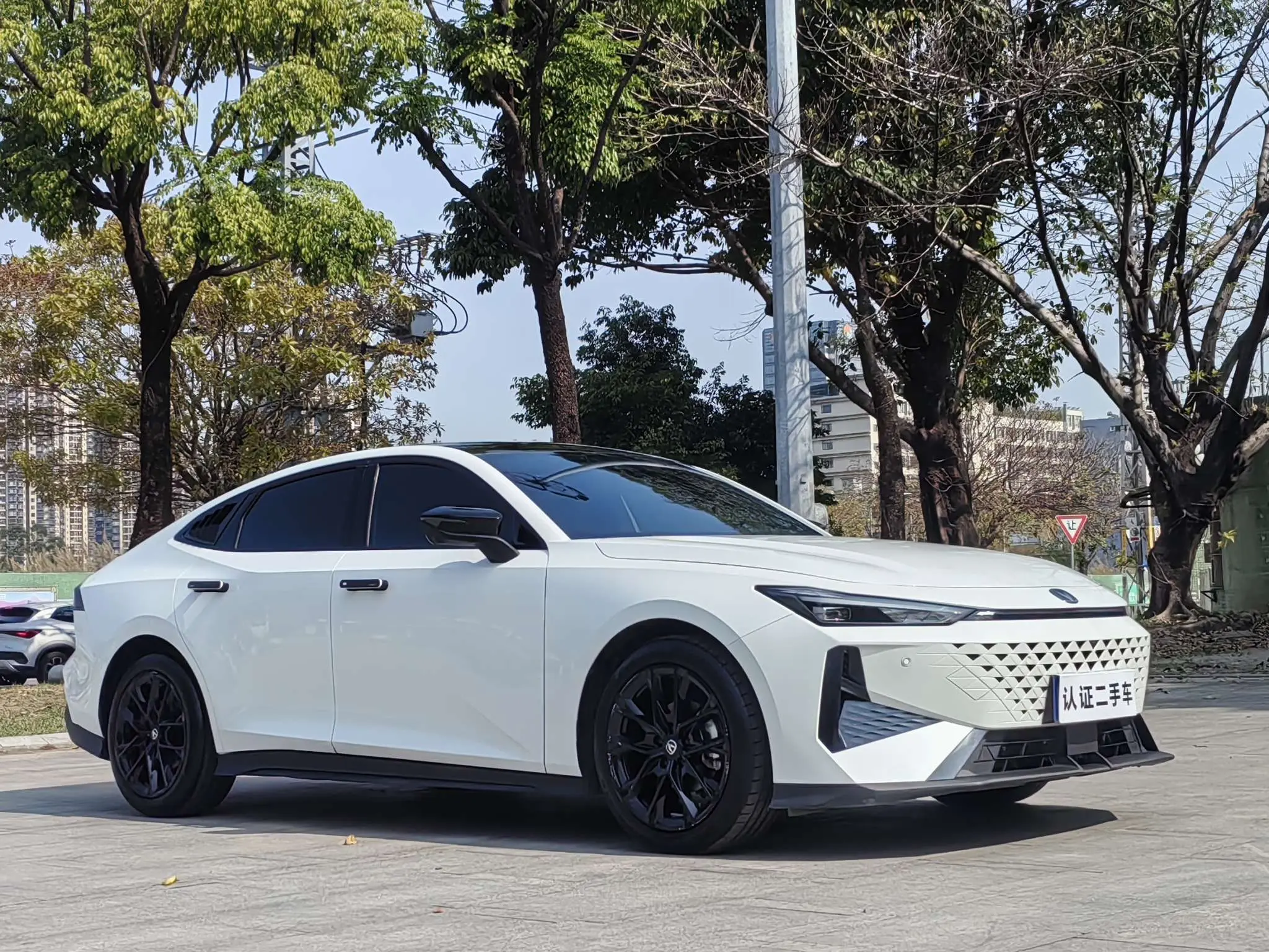 Changan UNI-V