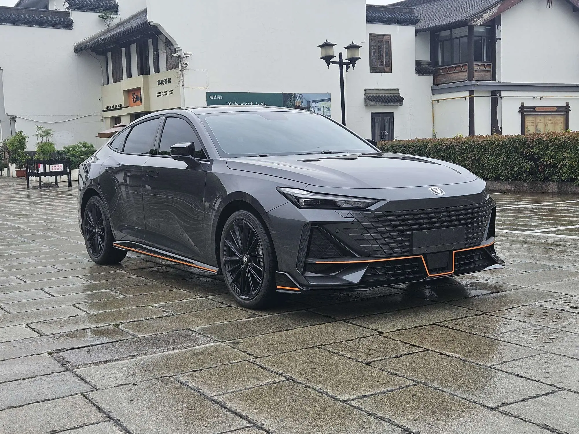 Changan UNI-V