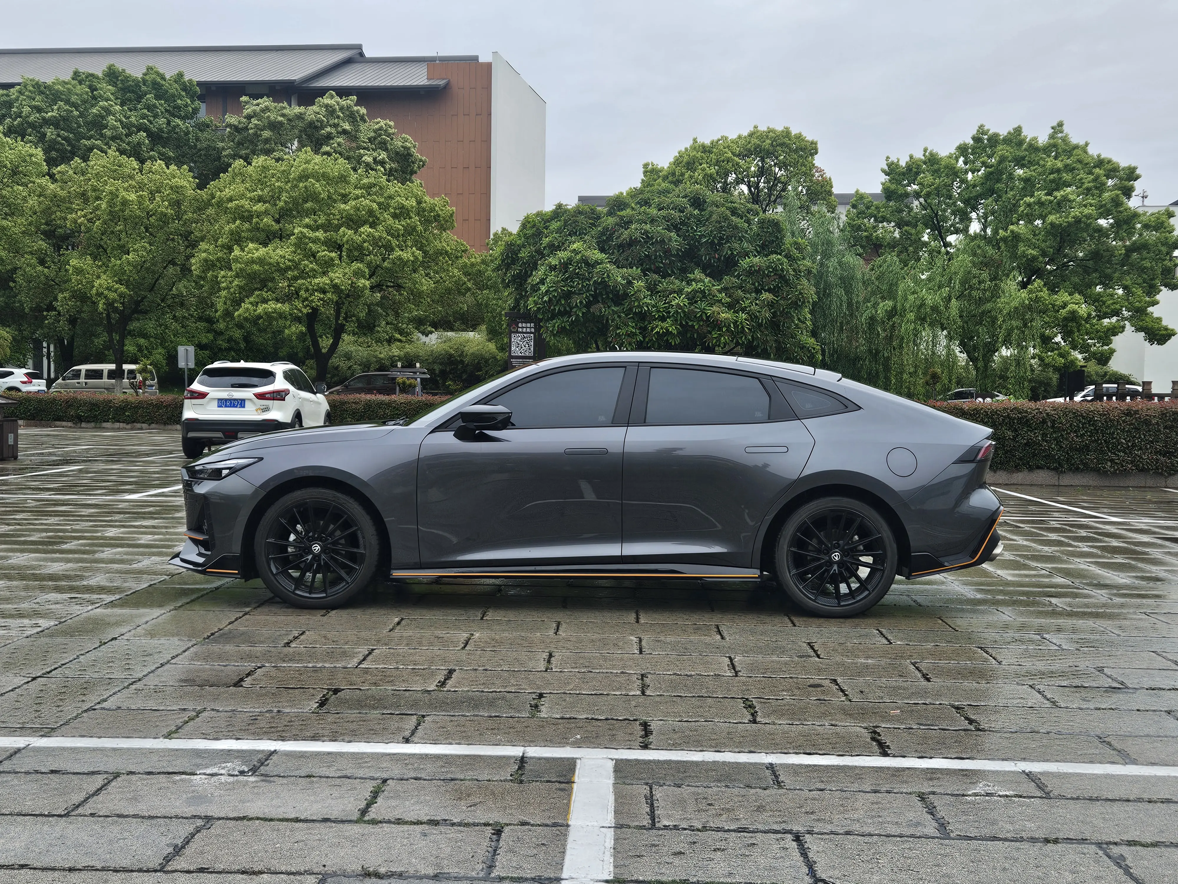 Changan UNI-V