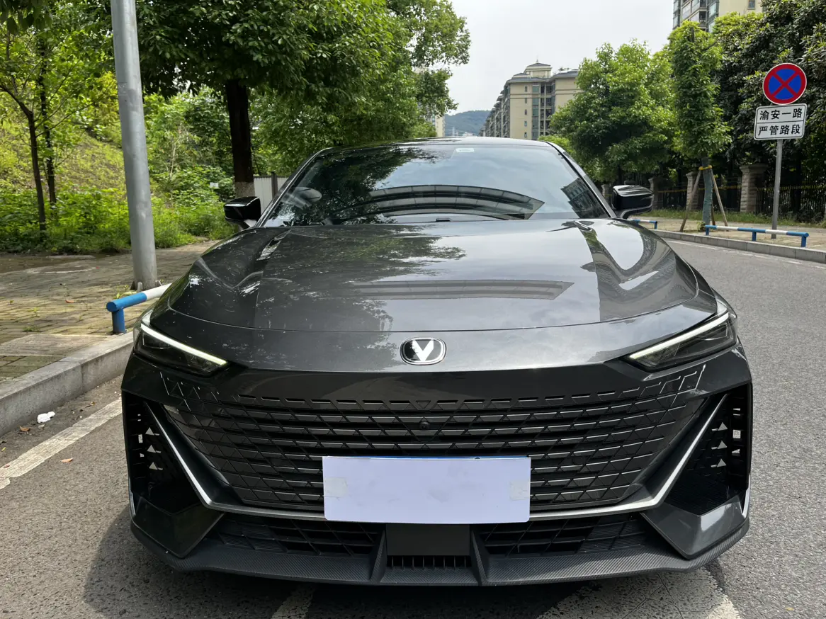 Changan UNI-V