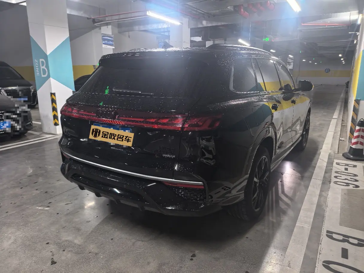 Audi Q6