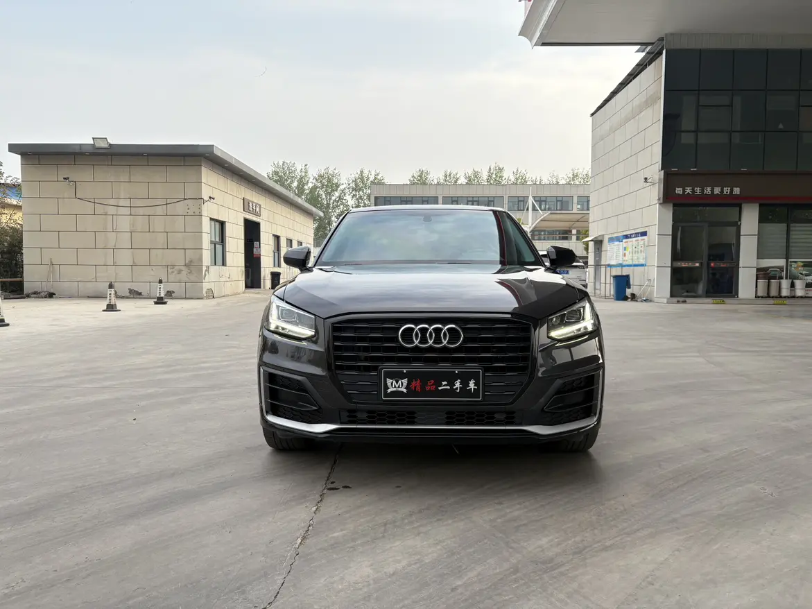Audi Q2L