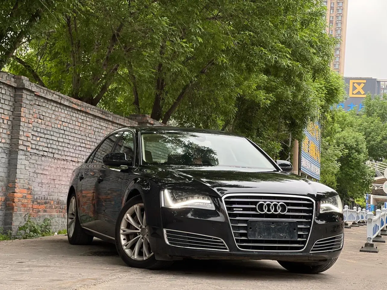 Audi A8