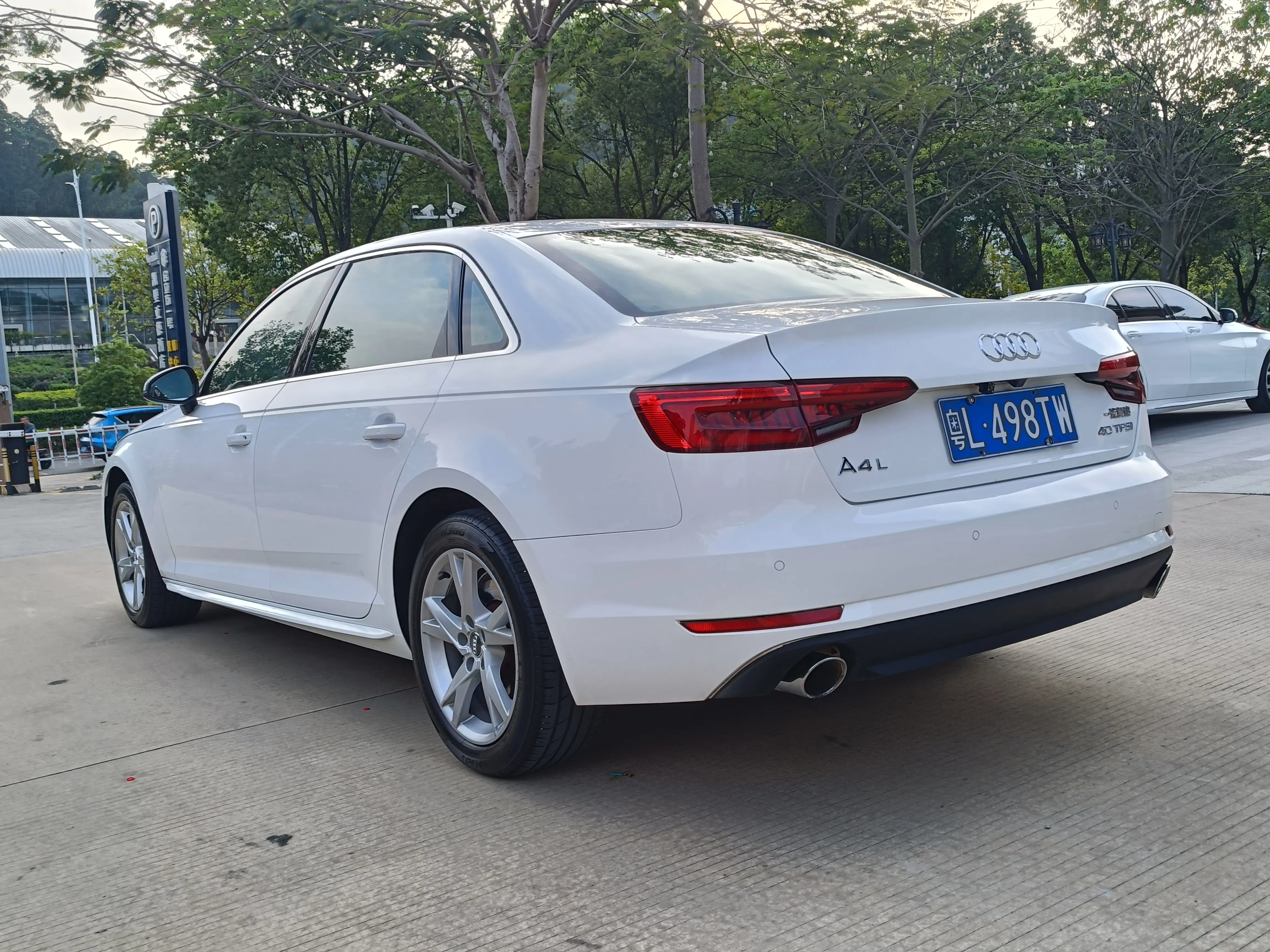 Audi A4L