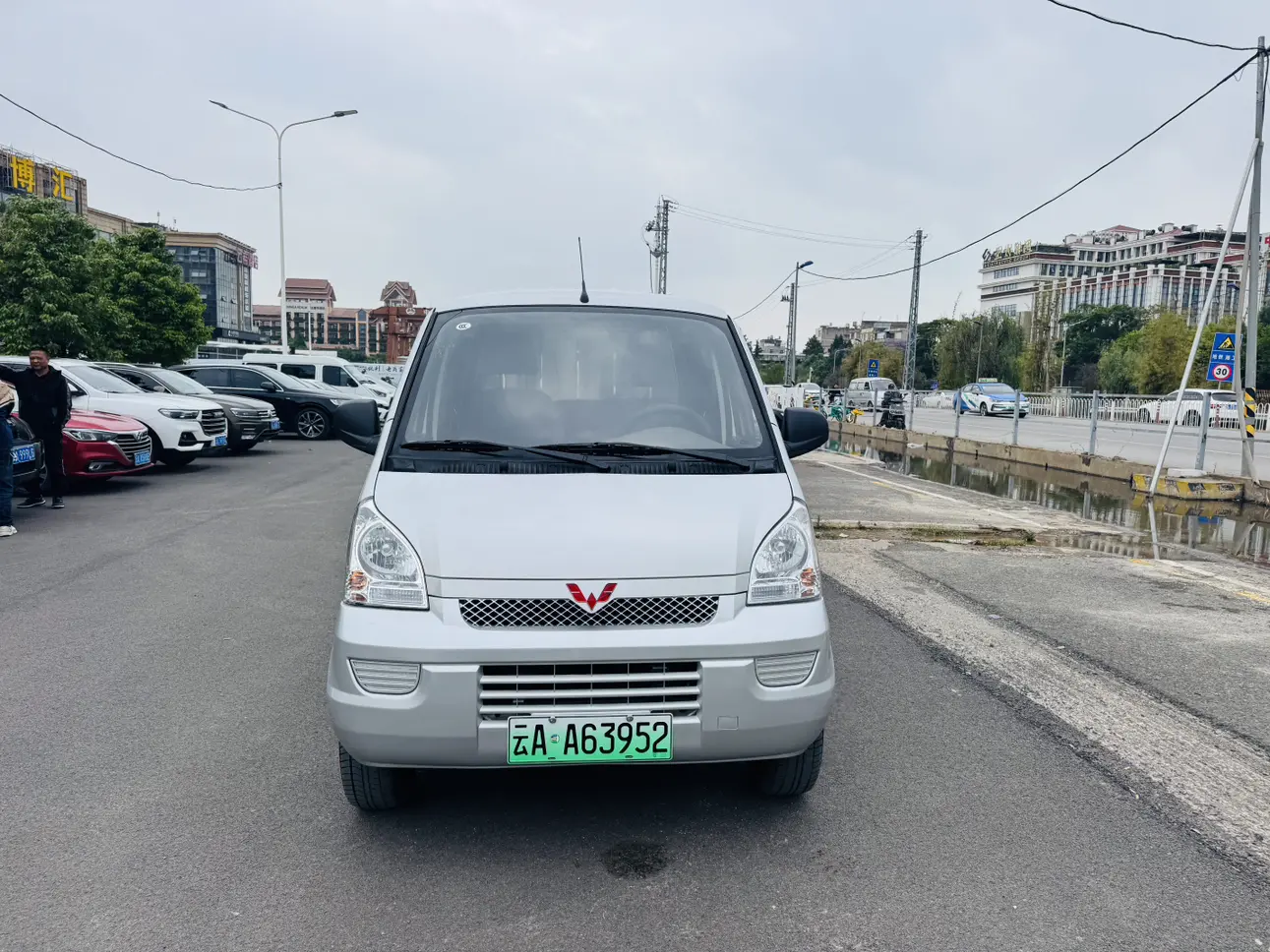 Wuling Rongguang EV