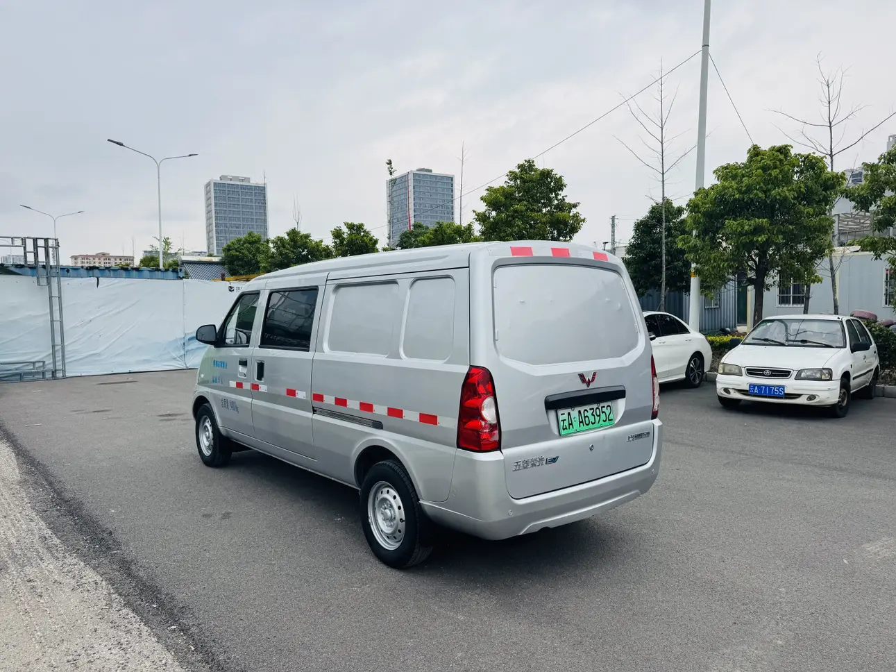 Wuling Rongguang EV
