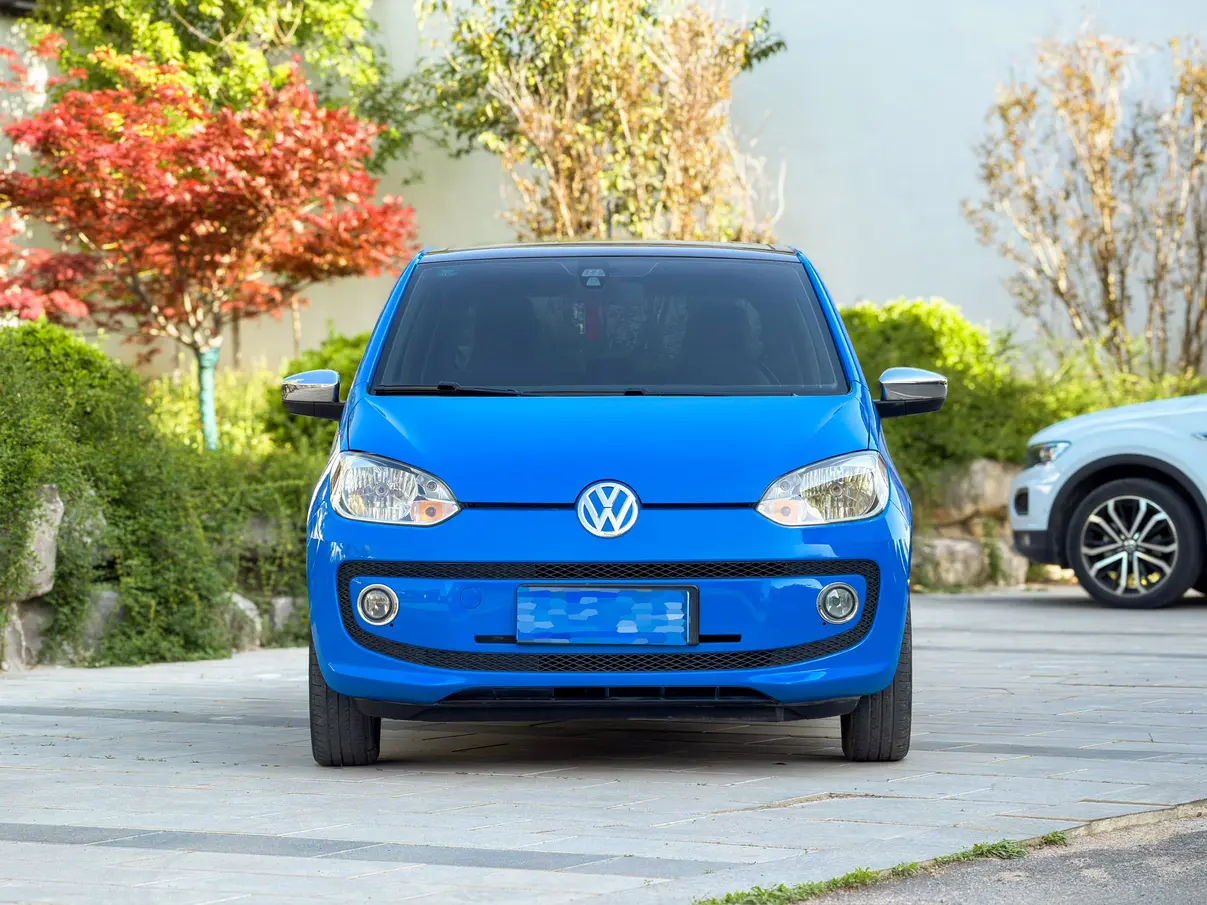 Volkswagen The public is up!