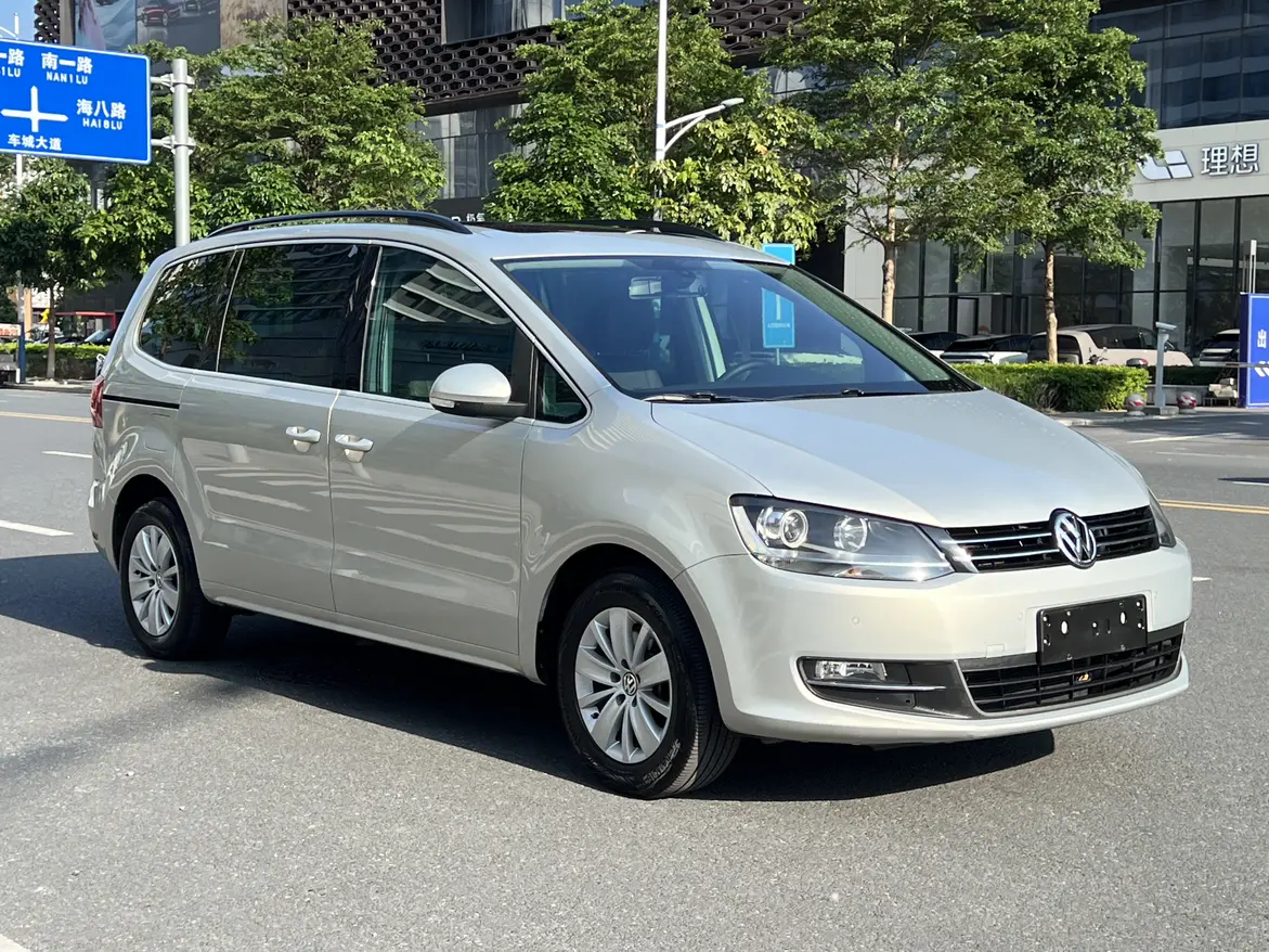 Volkswagen Sharon