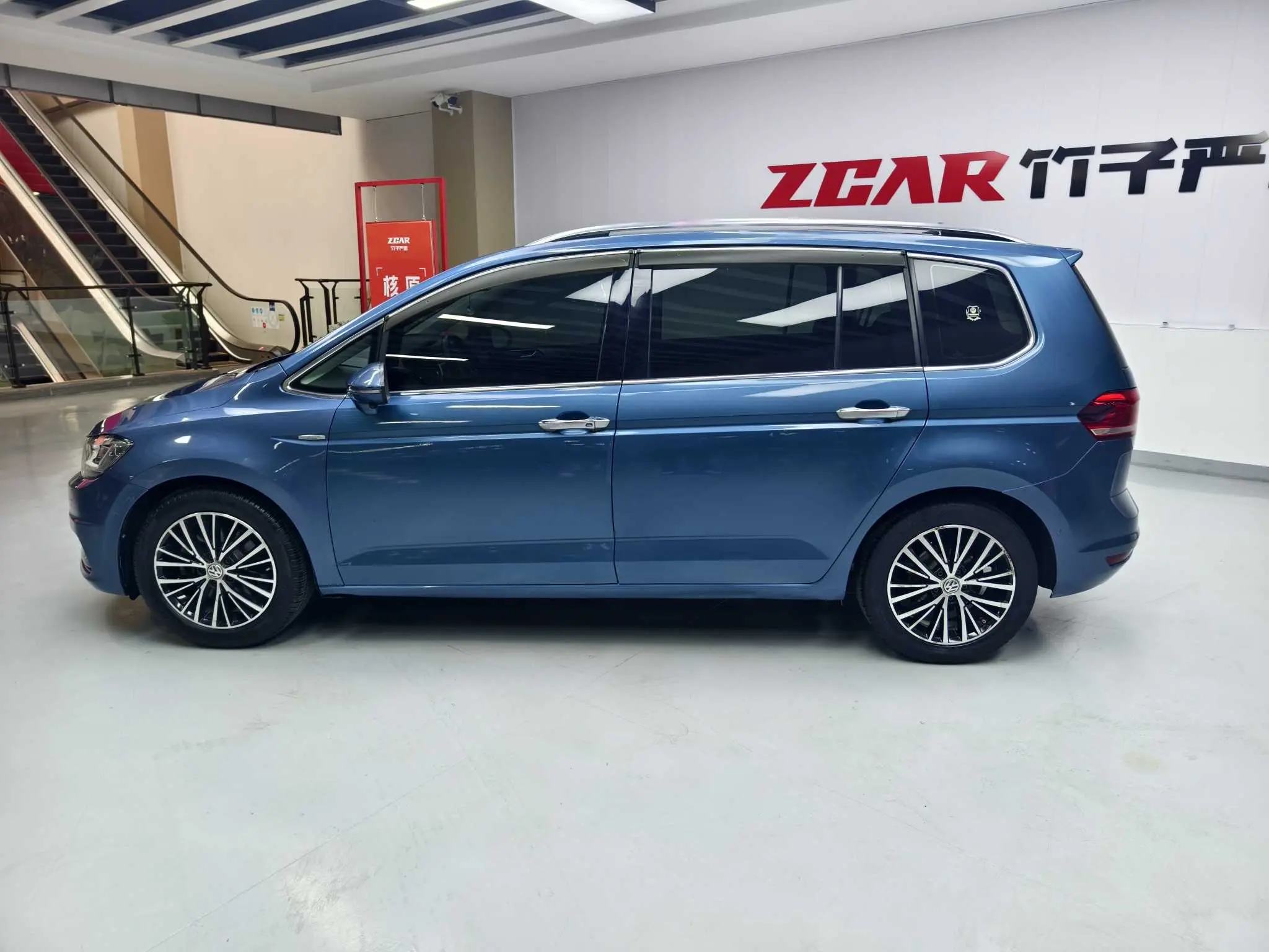 Volkswagen Touran L