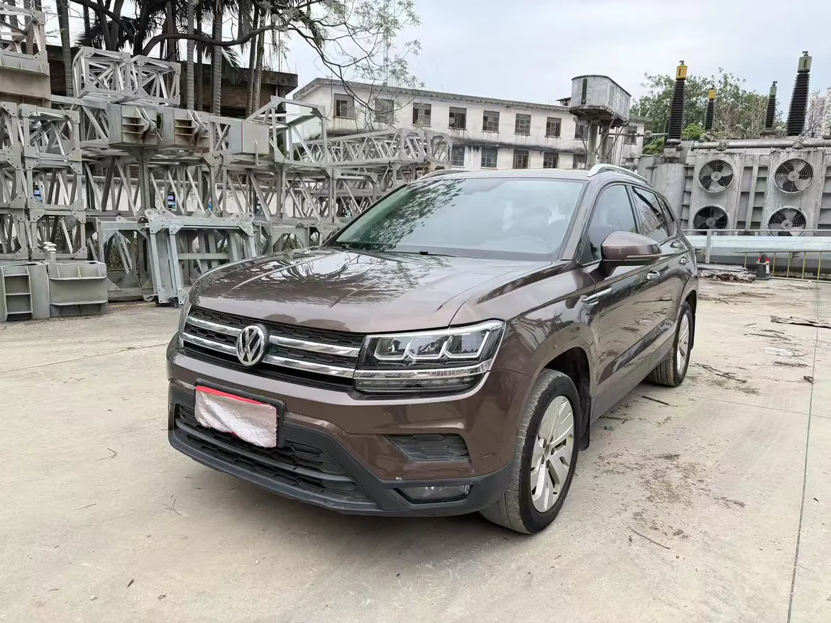 Volkswagen Tharu