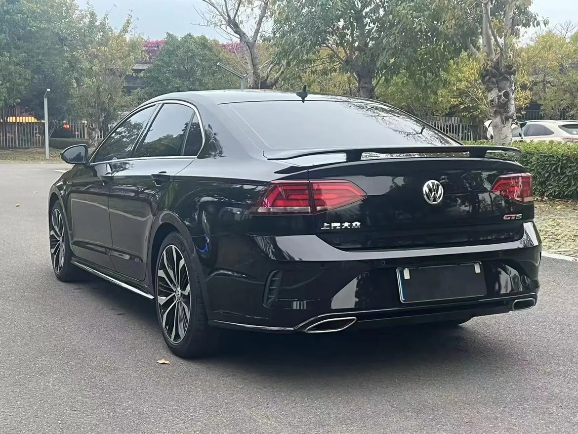Volkswagen Lamando
