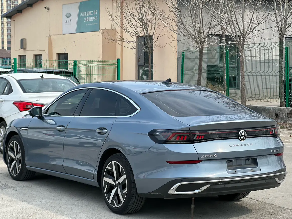 Volkswagen Lamando