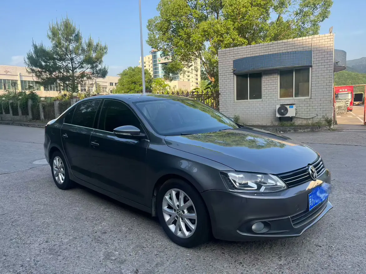 Volkswagen Sagitar