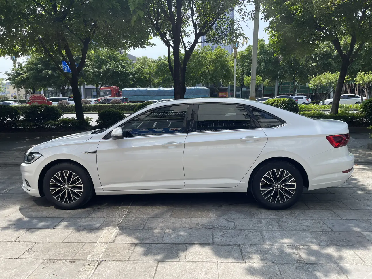 Volkswagen Sagitar