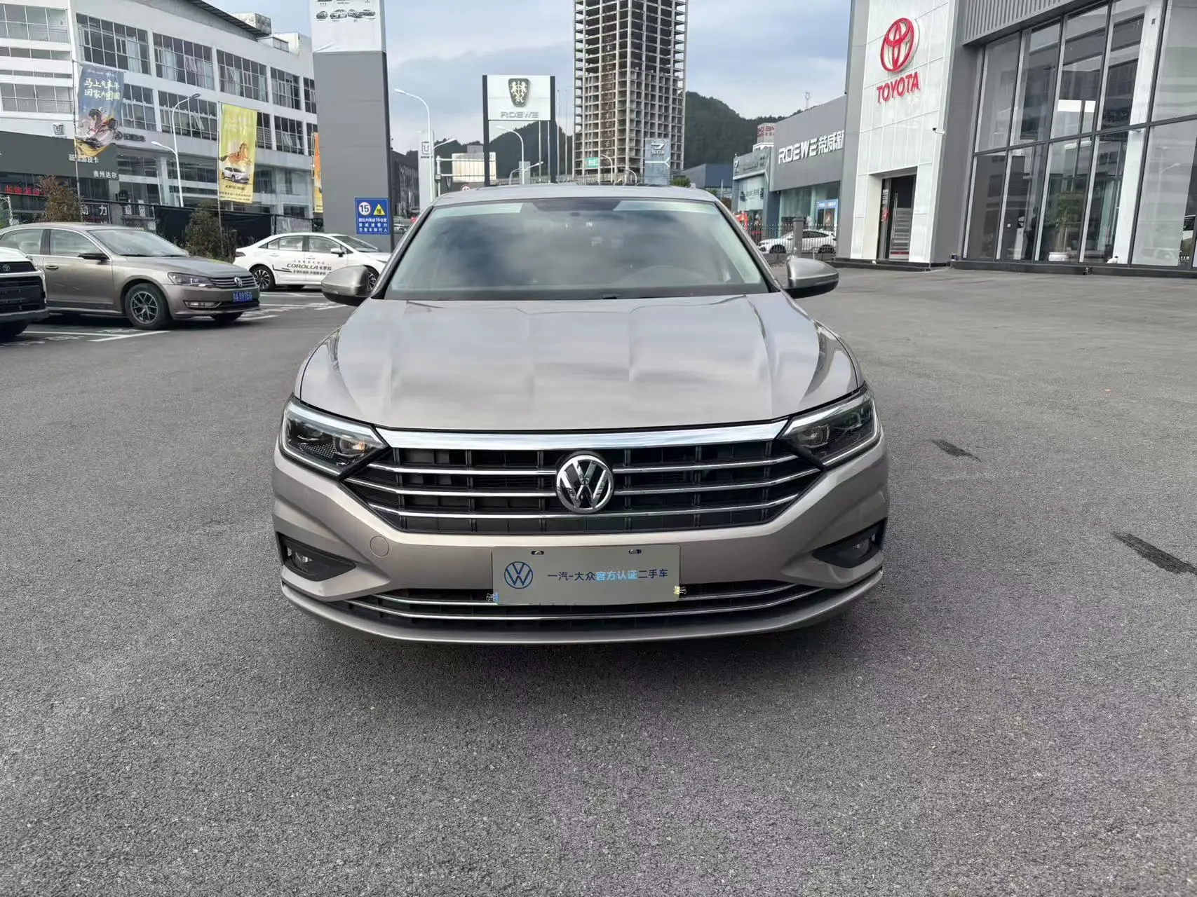 Volkswagen Sagitar