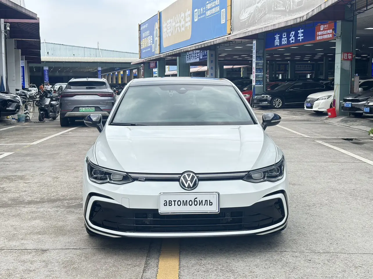 Volkswagen Golf