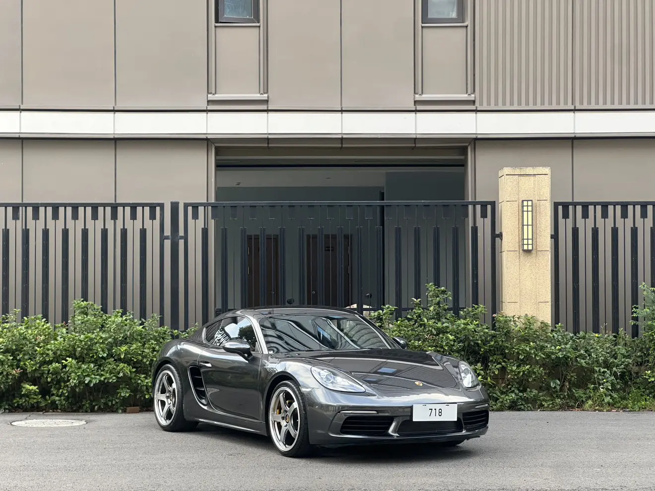 Porsche 718