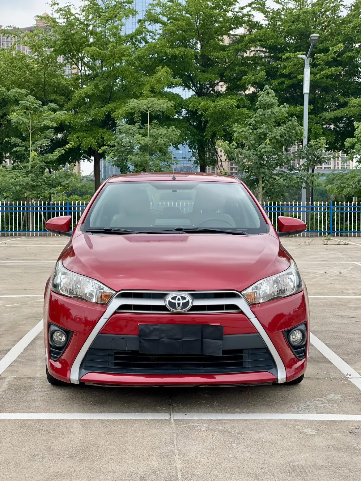 Toyota Yaris L