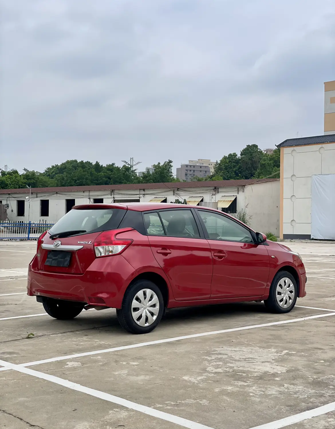 Toyota Yaris L