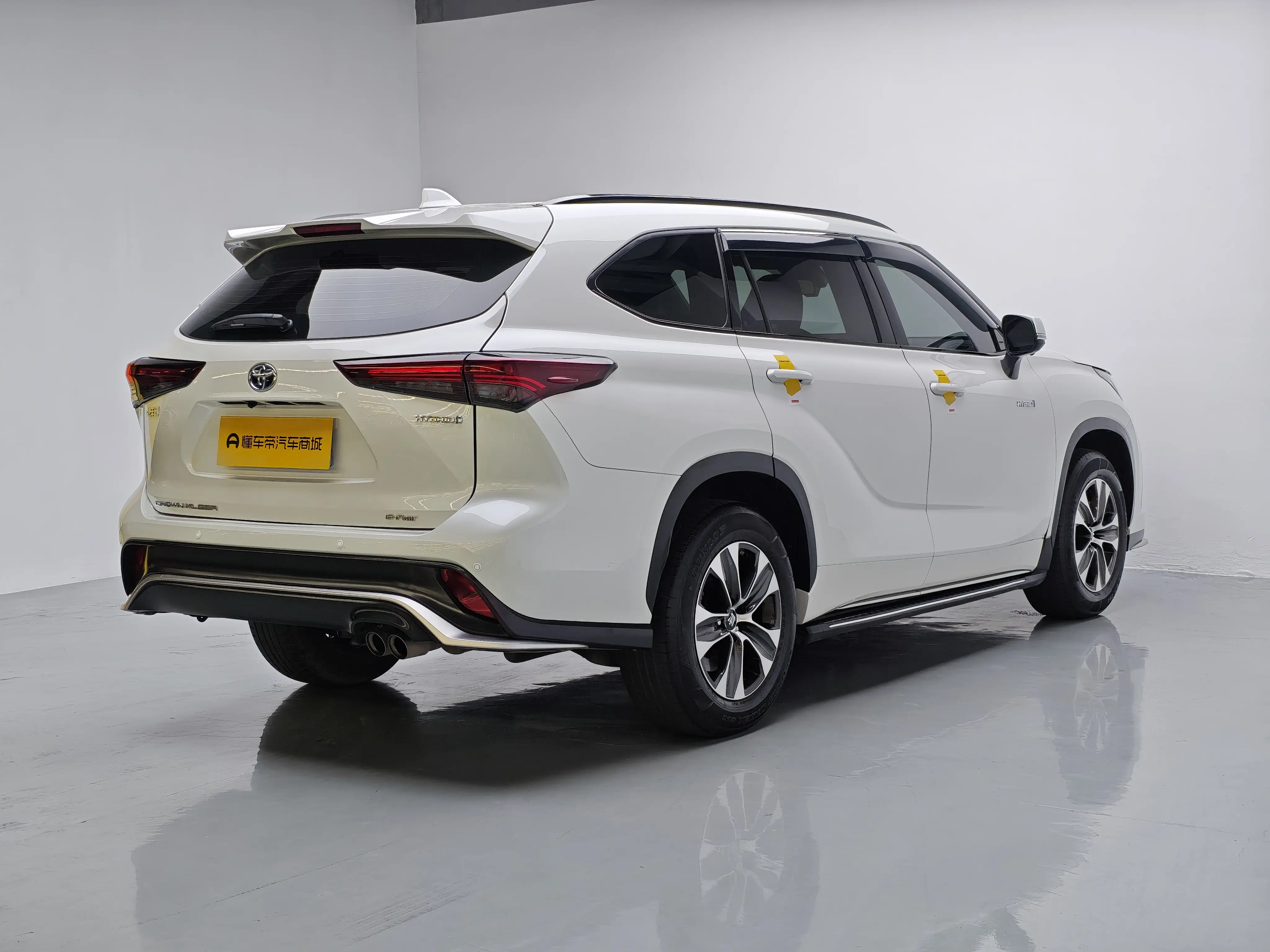 Toyota Crown Kluger
