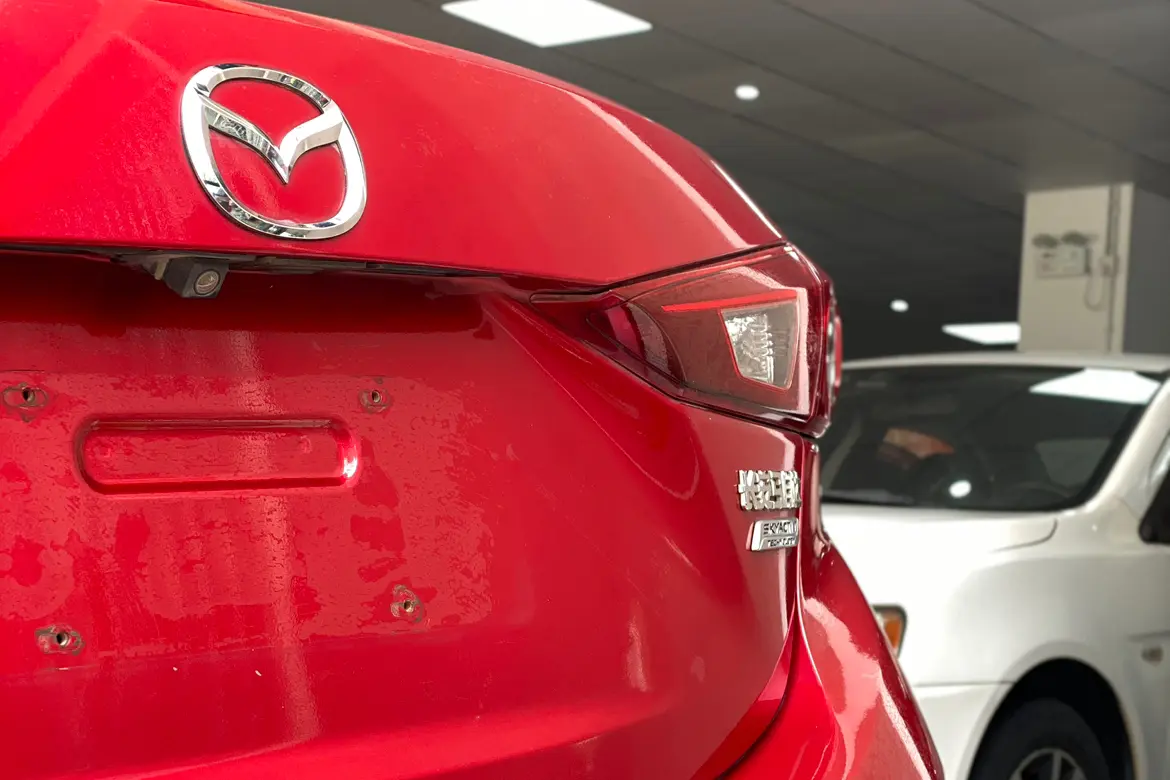 Mazda Axela