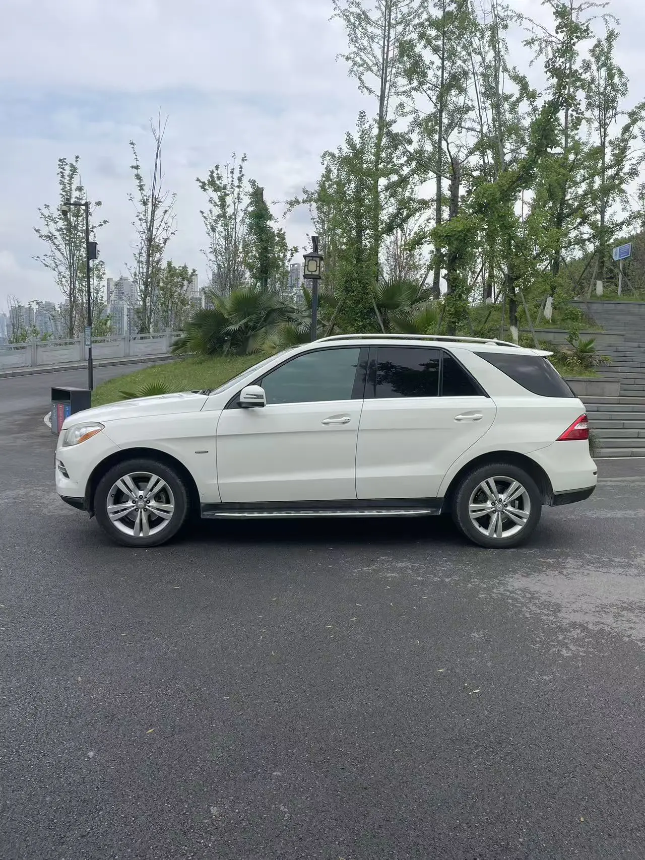 Mercedes-Benz M Class