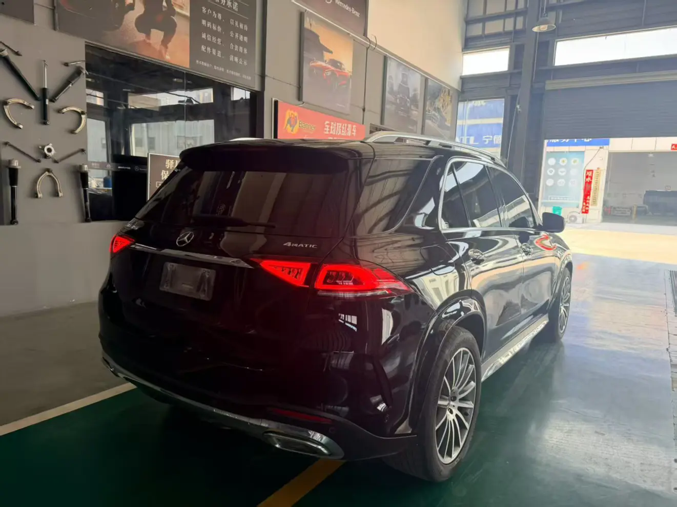 Mercedes-Benz GLE (Imported)