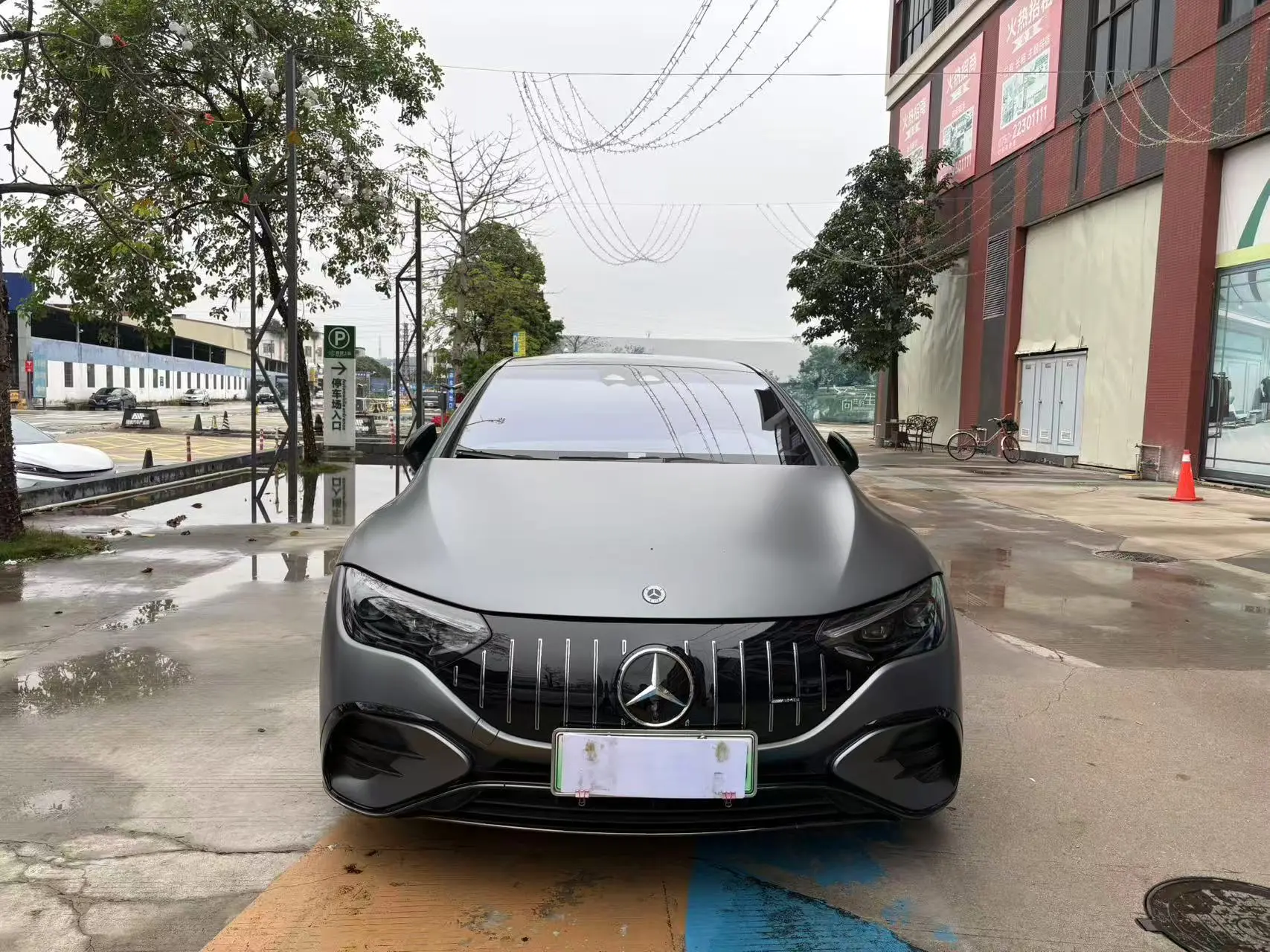 Mercedes-Benz EQE AMG