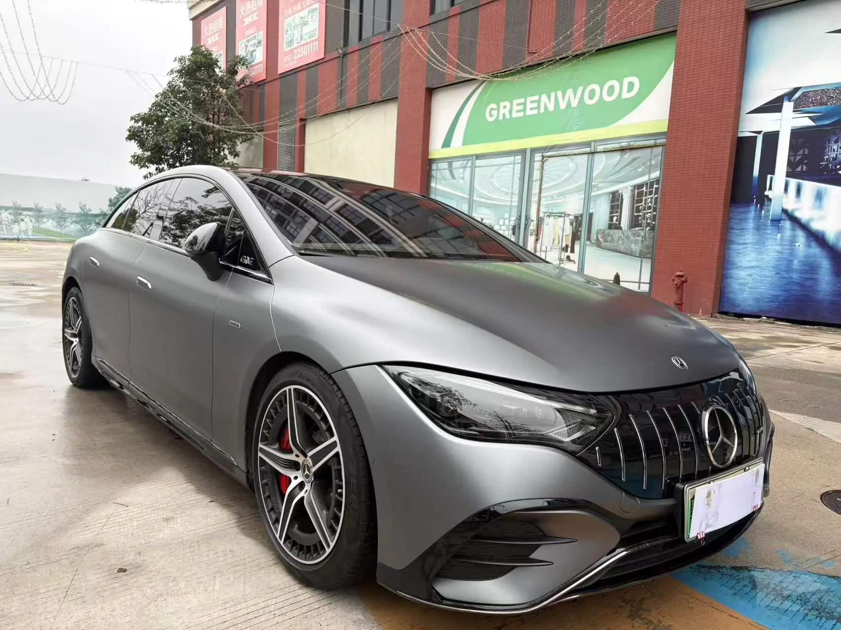 Mercedes-Benz EQE AMG