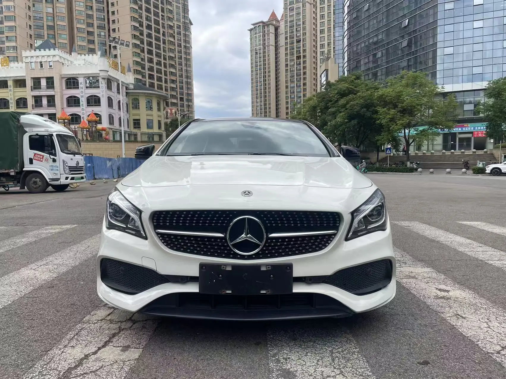 Mercedes-Benz CLA (Imported)