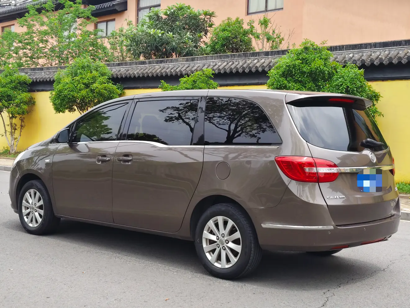 Buick GL8