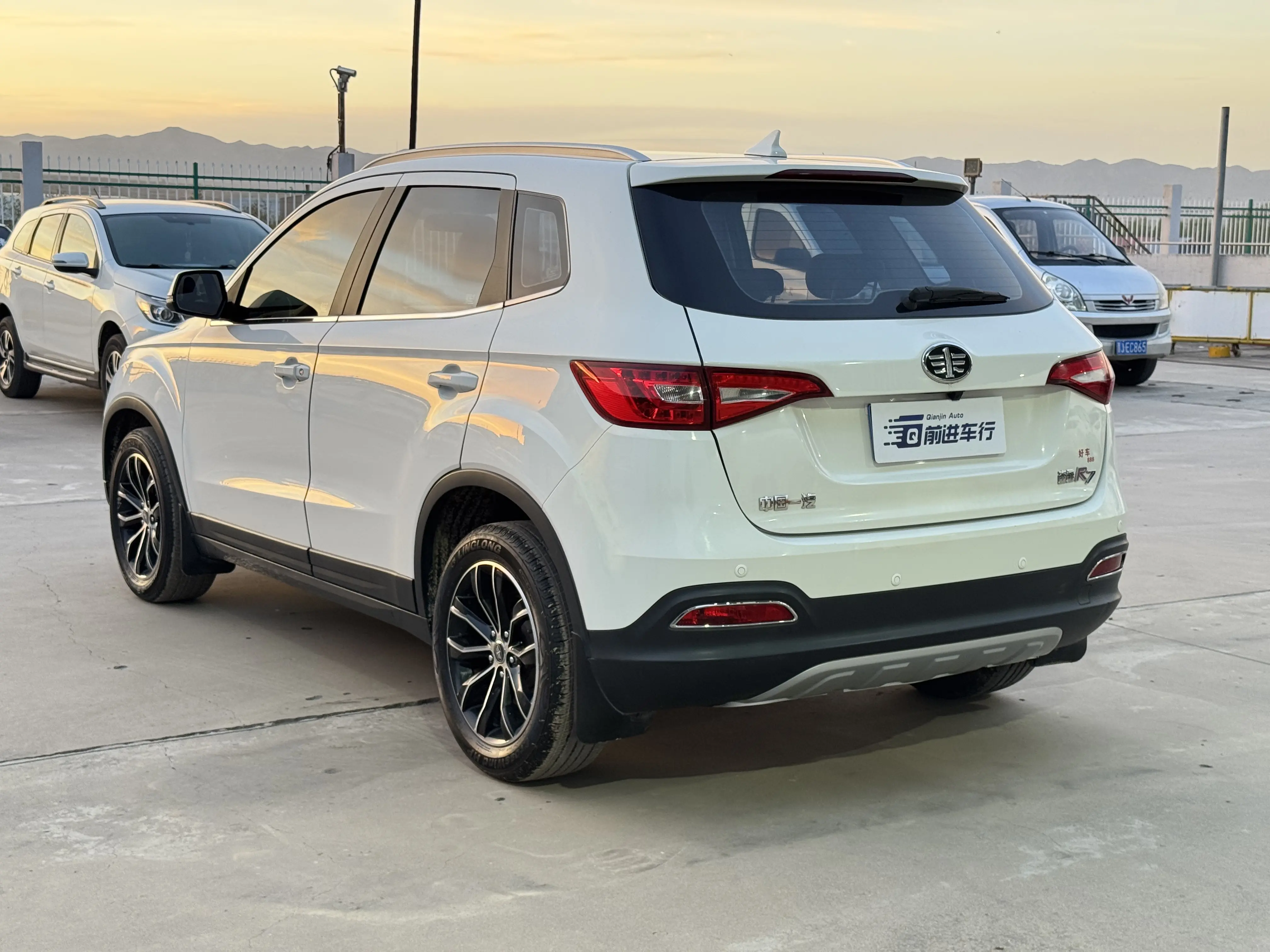 FAW Senya R7