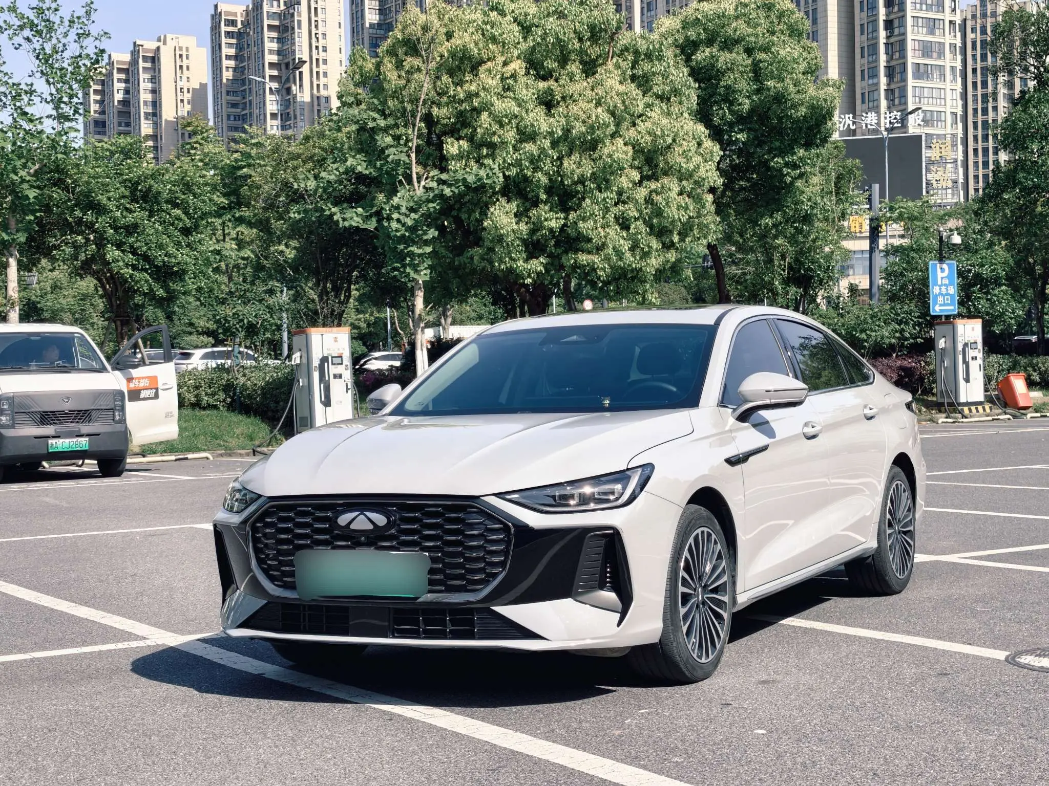 Chery Fengyun A8L