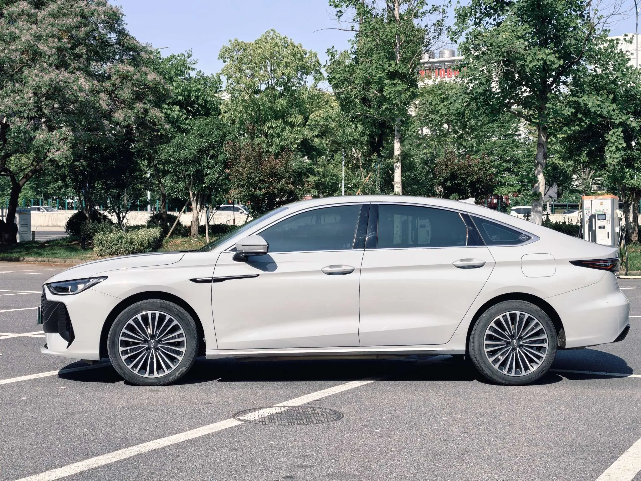 Chery Fengyun A8L