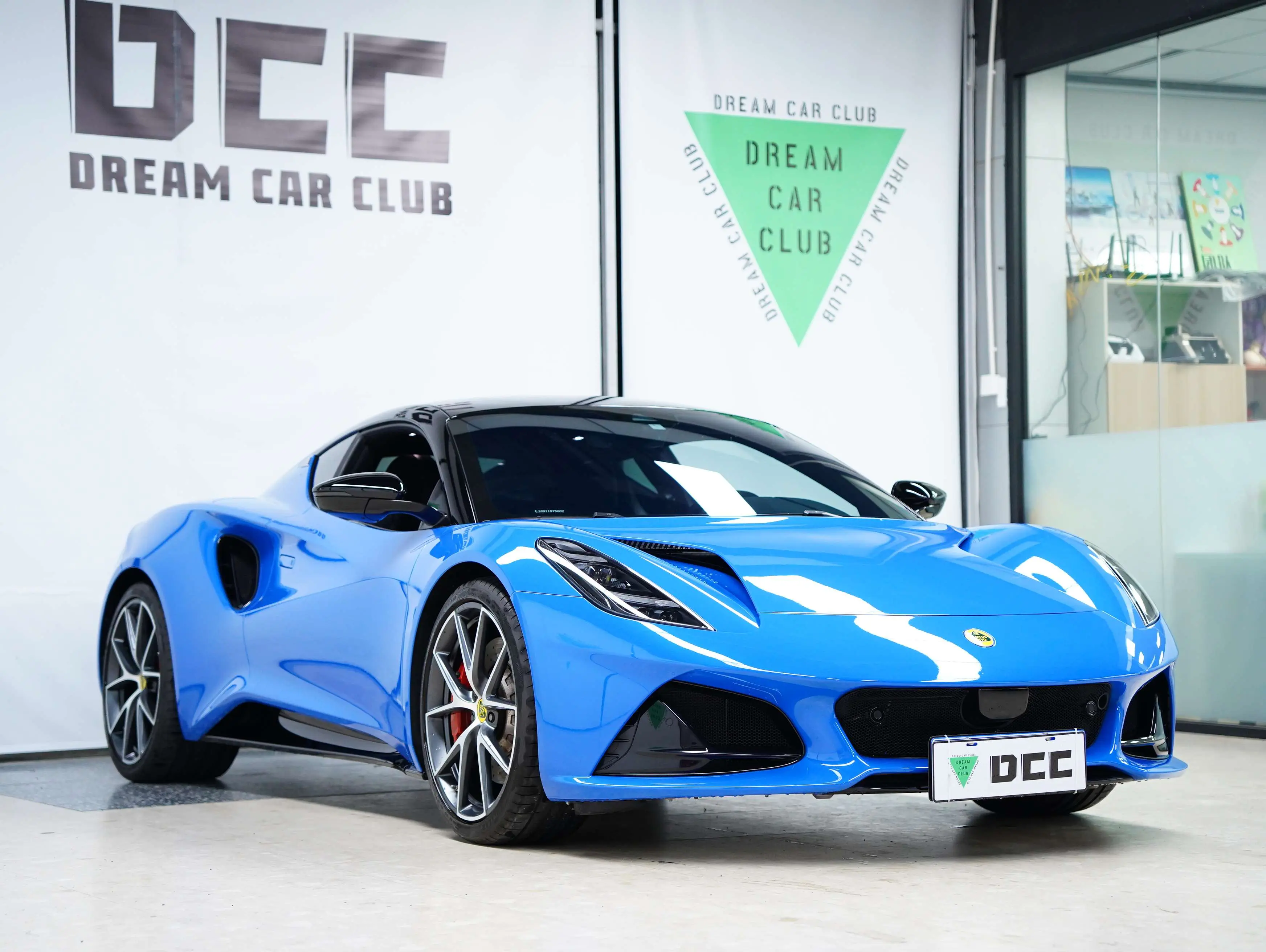 Lotus Emira