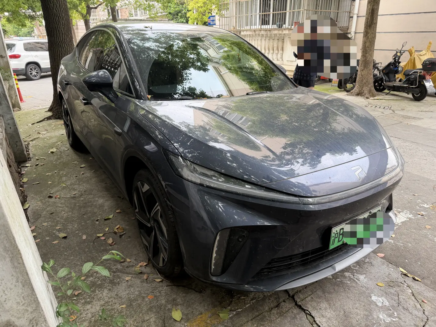 Rising Auto Feifan R7