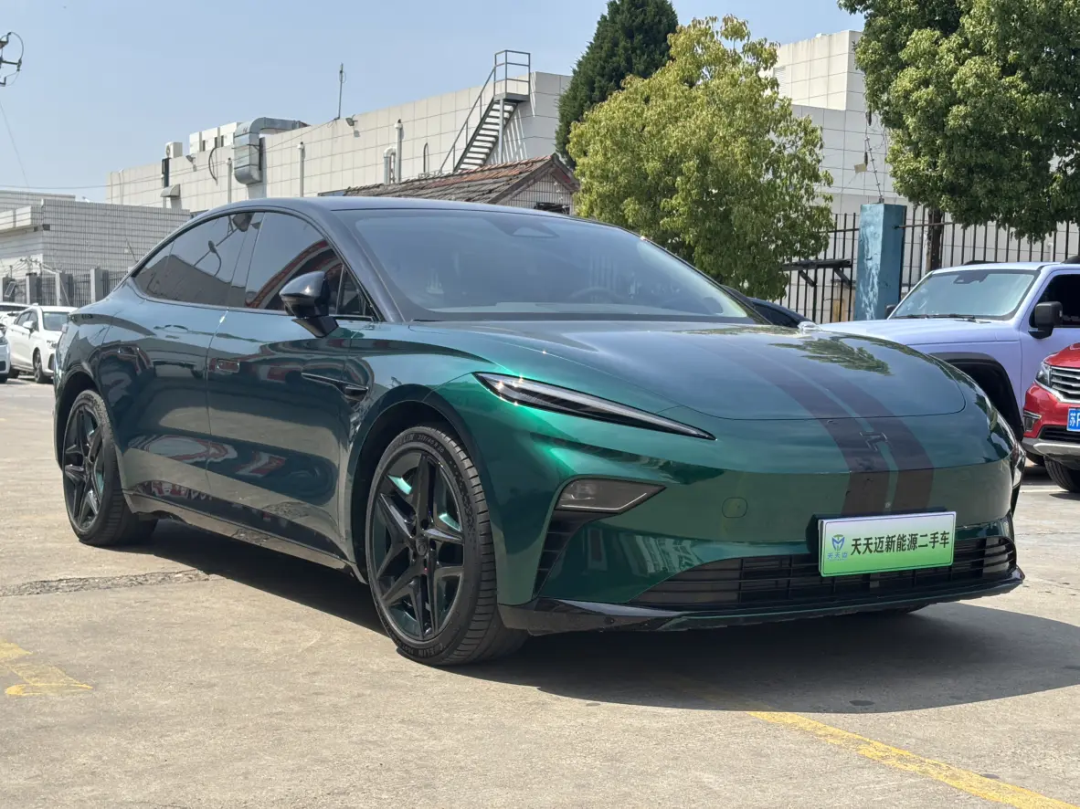 Rising Auto Feifan F7