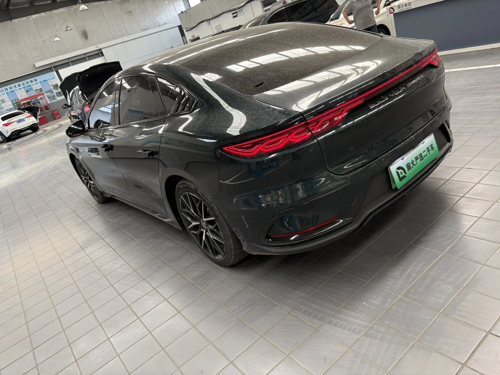 BYD Han EV